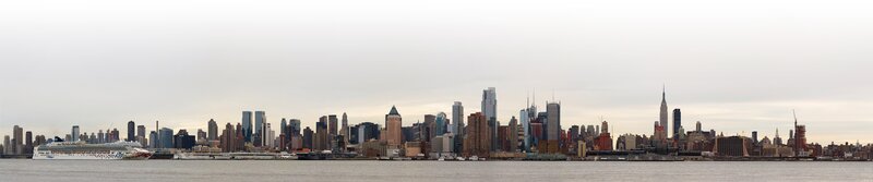 Manhattan Skyline — Gray, Overcast
