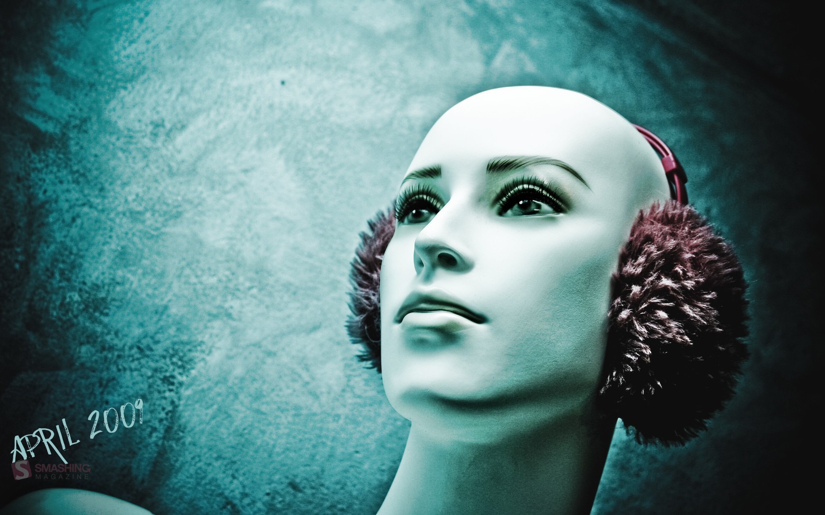 Mannequin with earmuffs