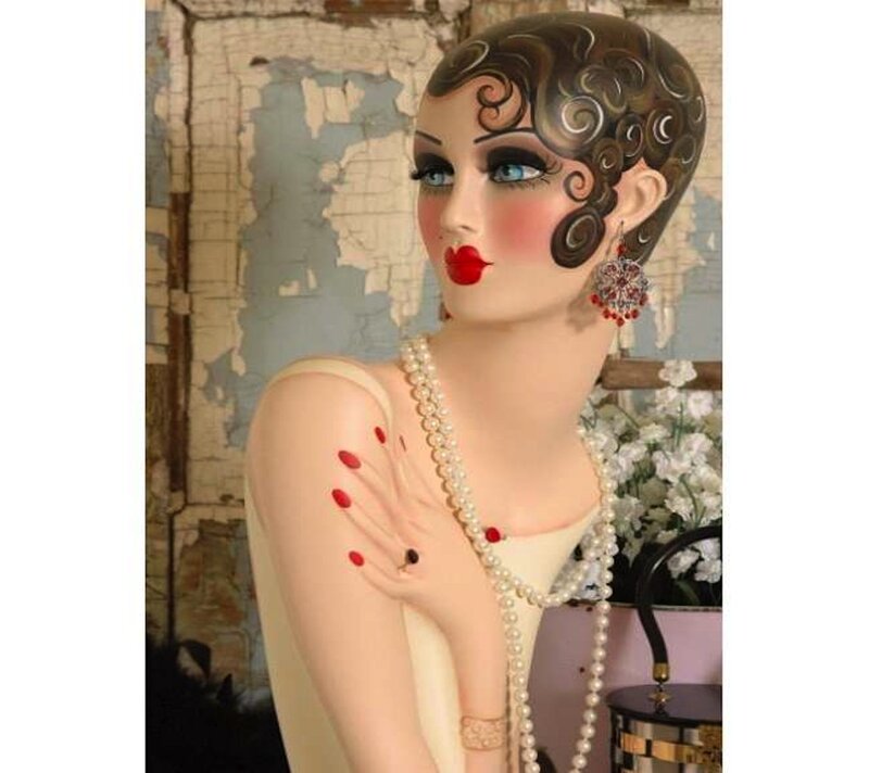 Mannequin with Pearls