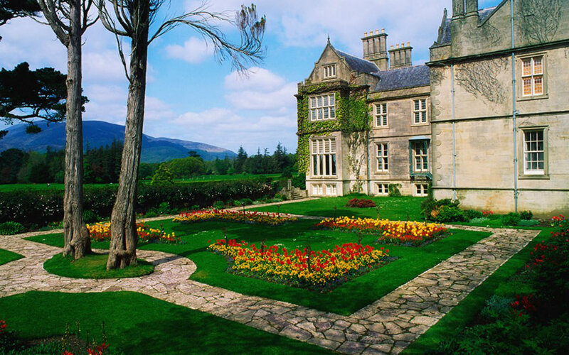 Manor House Garden — Green