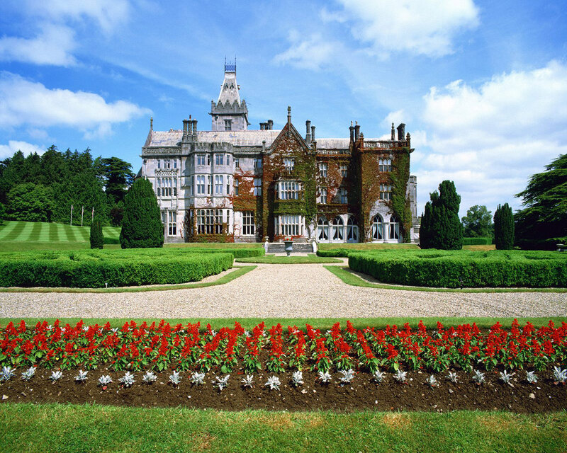 Mansion with Gardens — Green