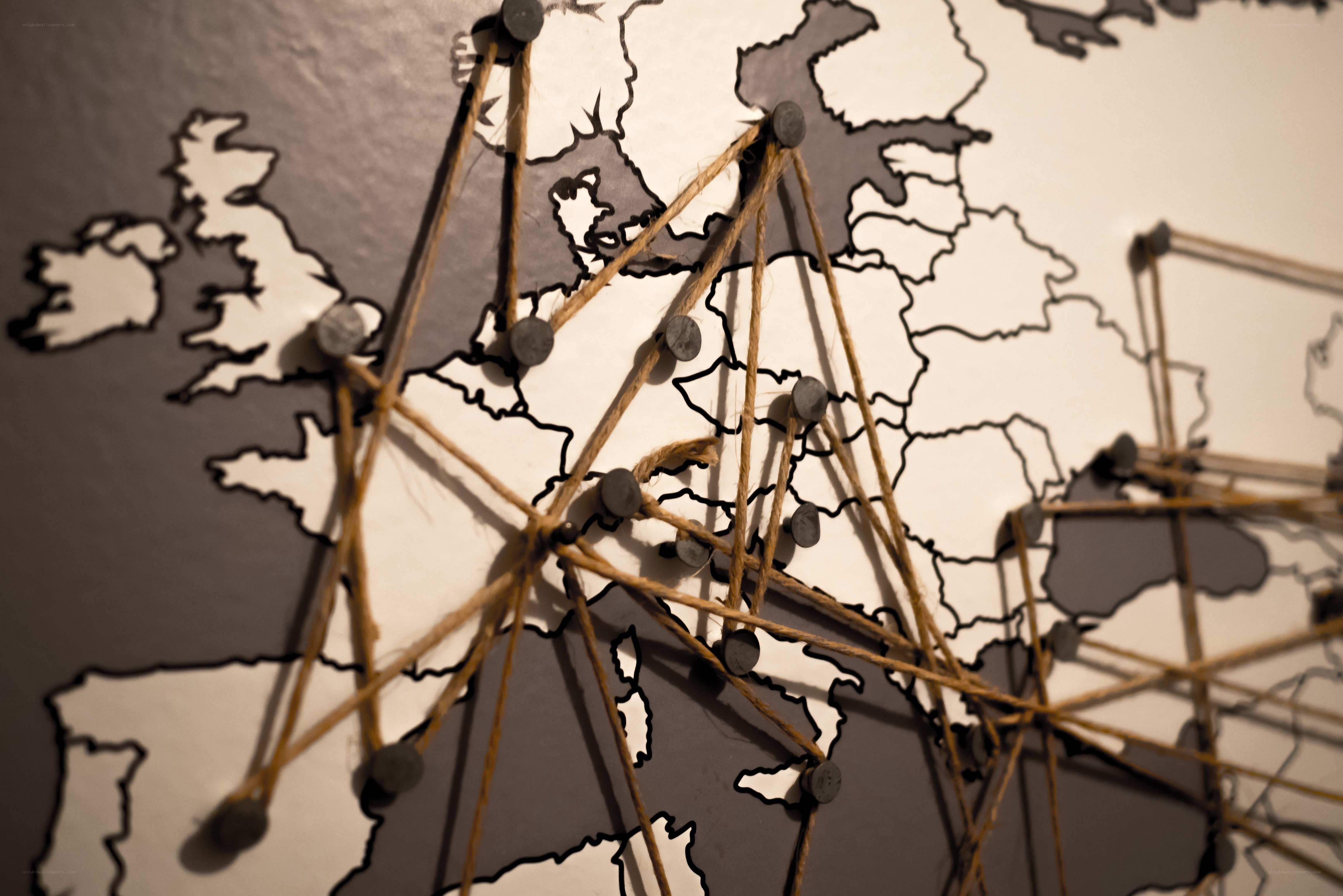 map with string connections