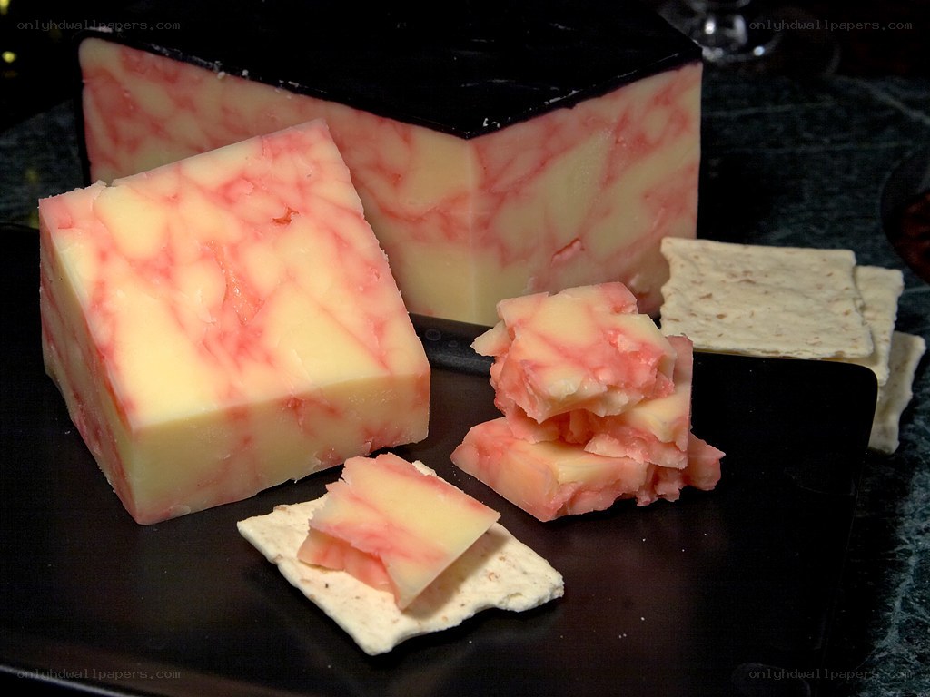 marbled cheese with crackers