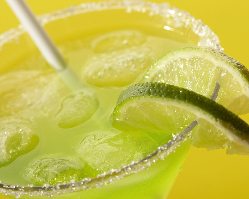 Margarita with Lime Slices