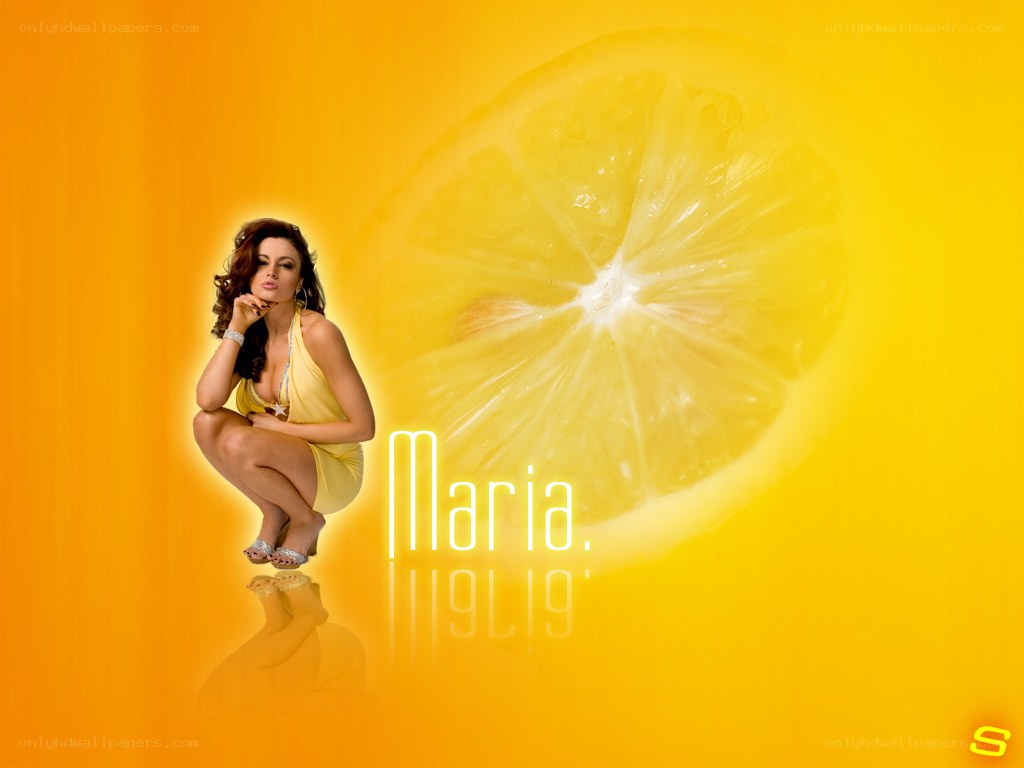Maria in yellow with lemon