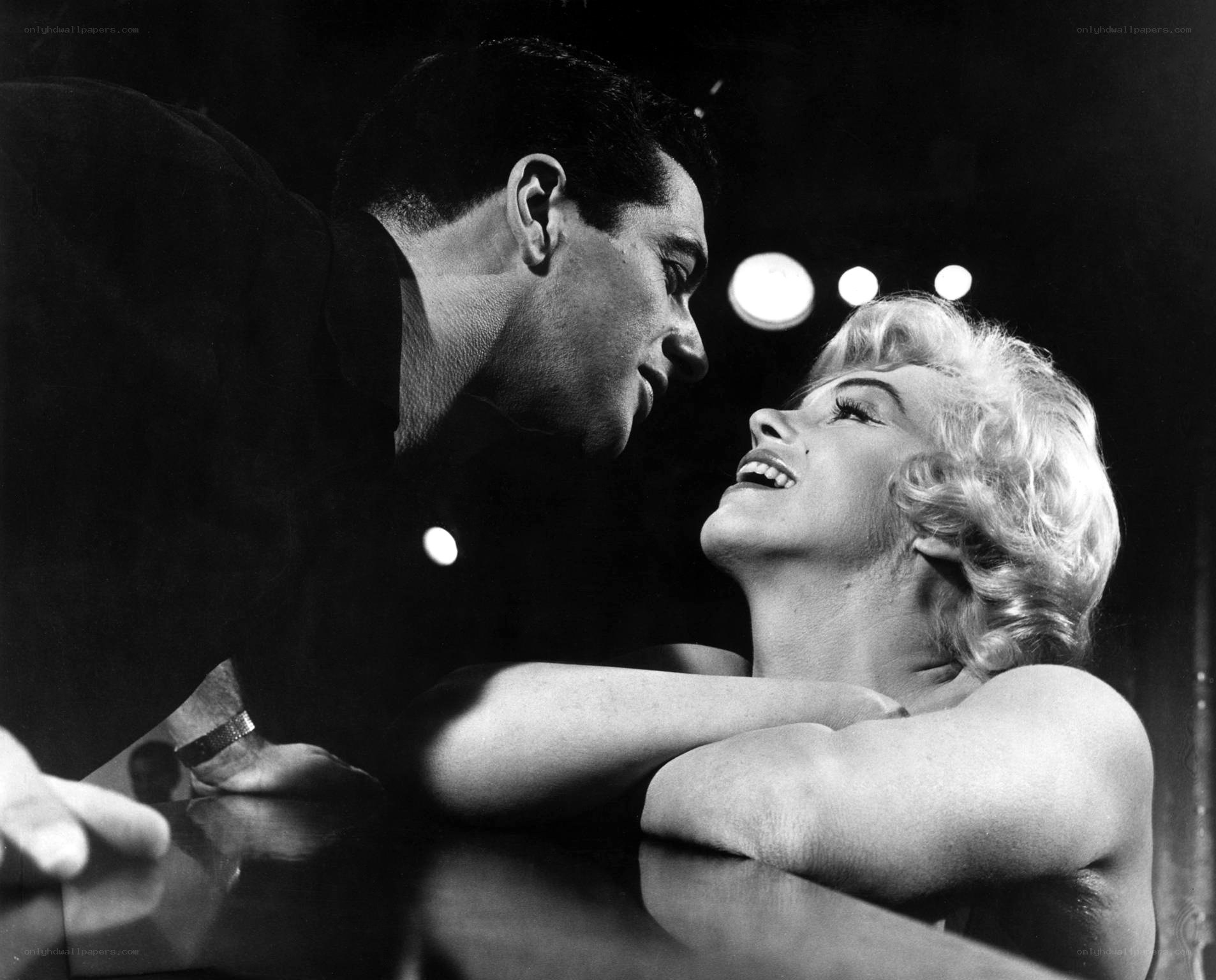 Marilyn Monroe and a man