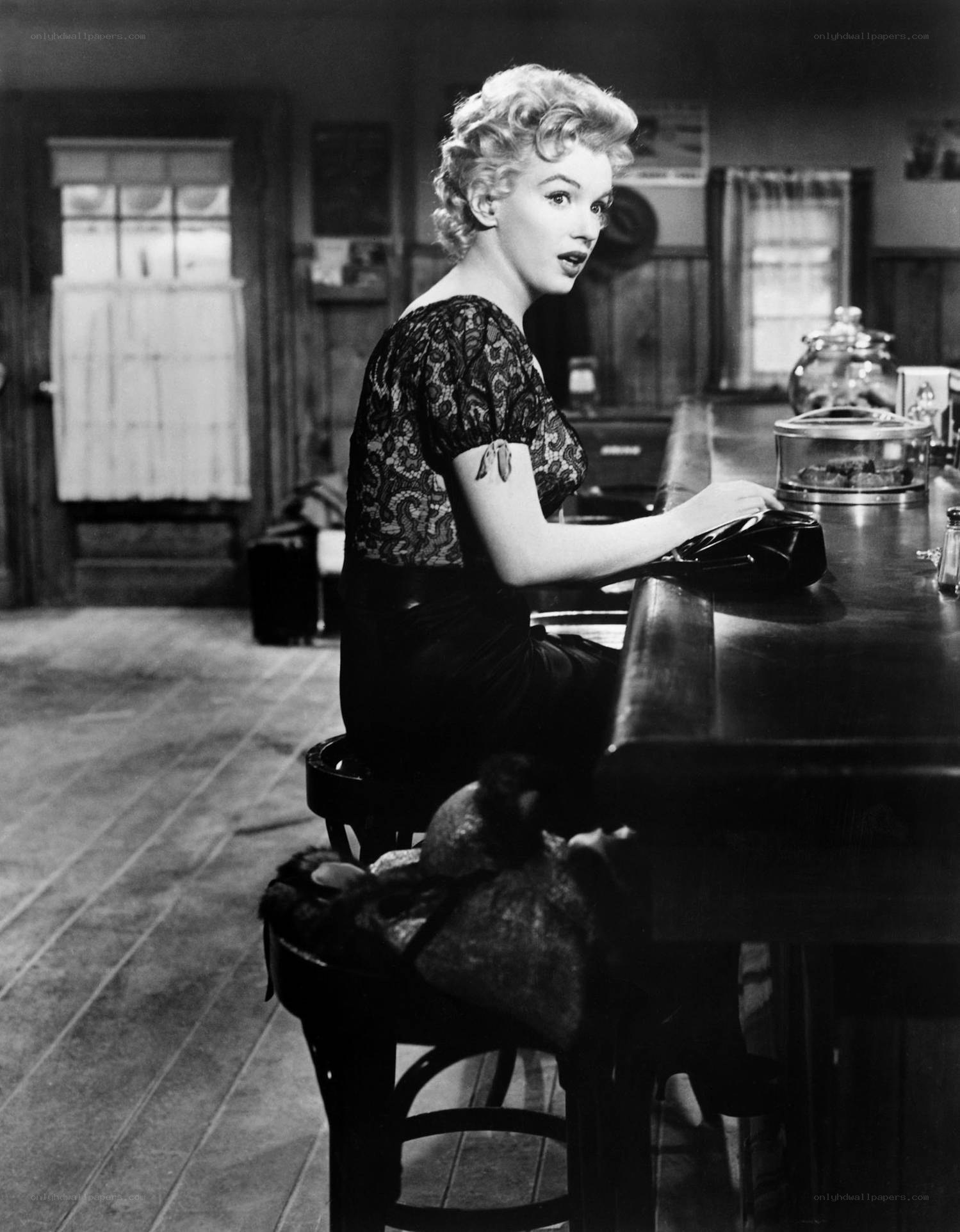 Marilyn Monroe at a bar