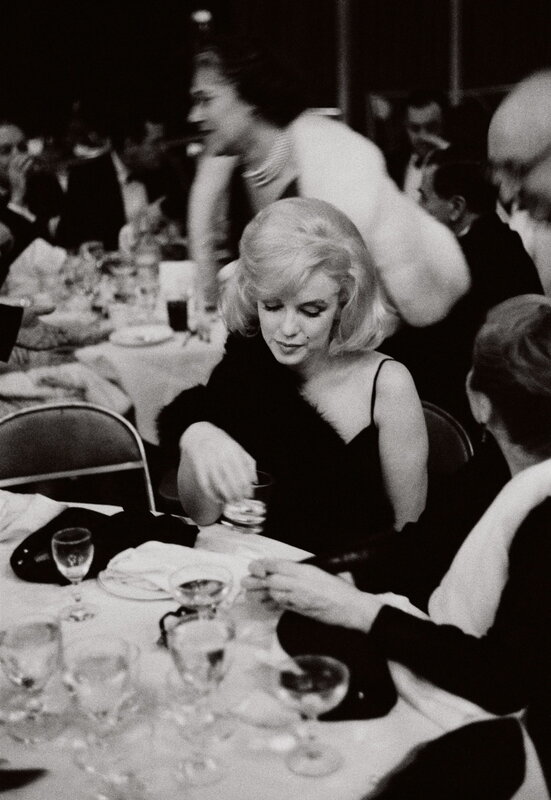 Marilyn Monroe at dinner