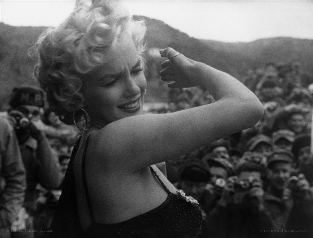 Marilyn Monroe at military event