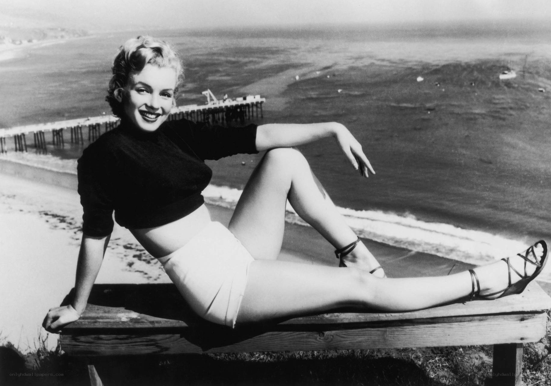 Marilyn Monroe at the beach