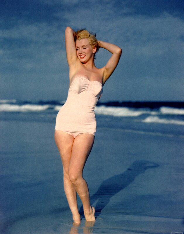 Marilyn Monroe at the beach