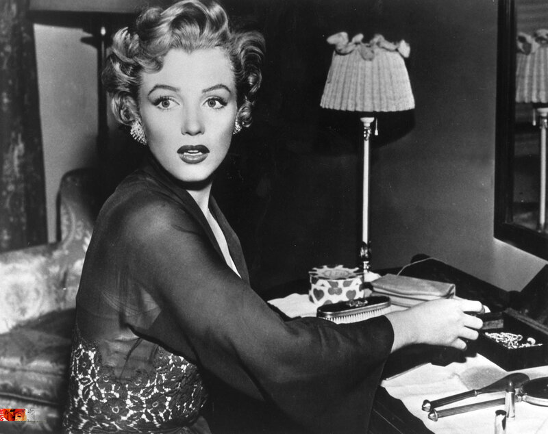 Marilyn Monroe at vanity
