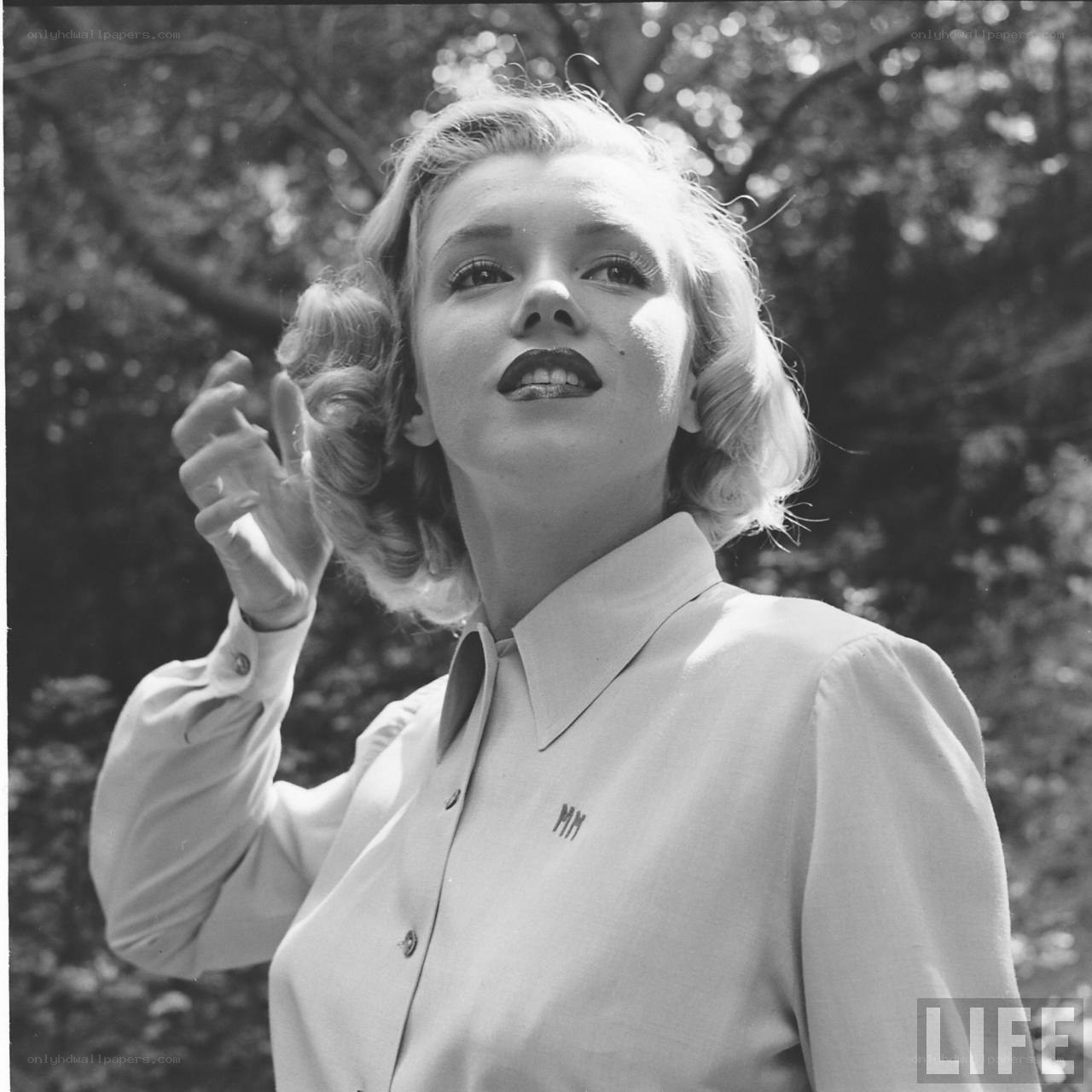 Marilyn Monroe in a white shirt