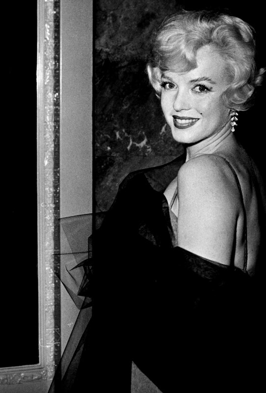 Marilyn Monroe in black dress