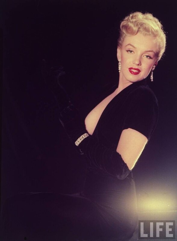 Marilyn Monroe in black dress