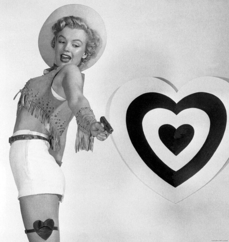 Marilyn Monroe in cowgirl outfit