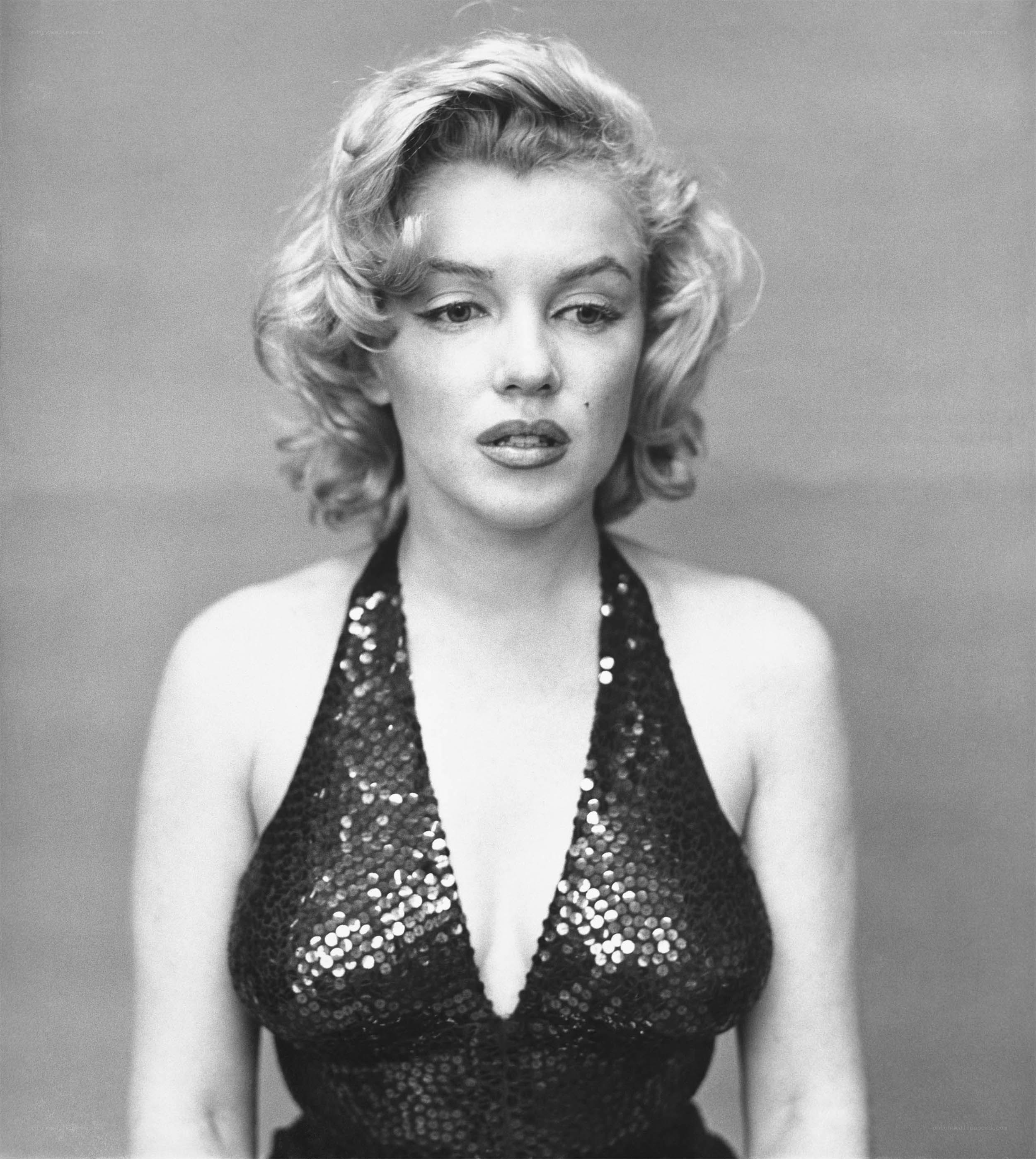 Marilyn Monroe in sequined top