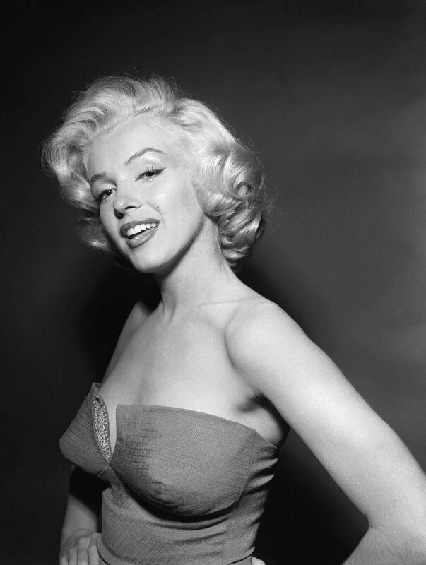 Marilyn Monroe in strapless dress