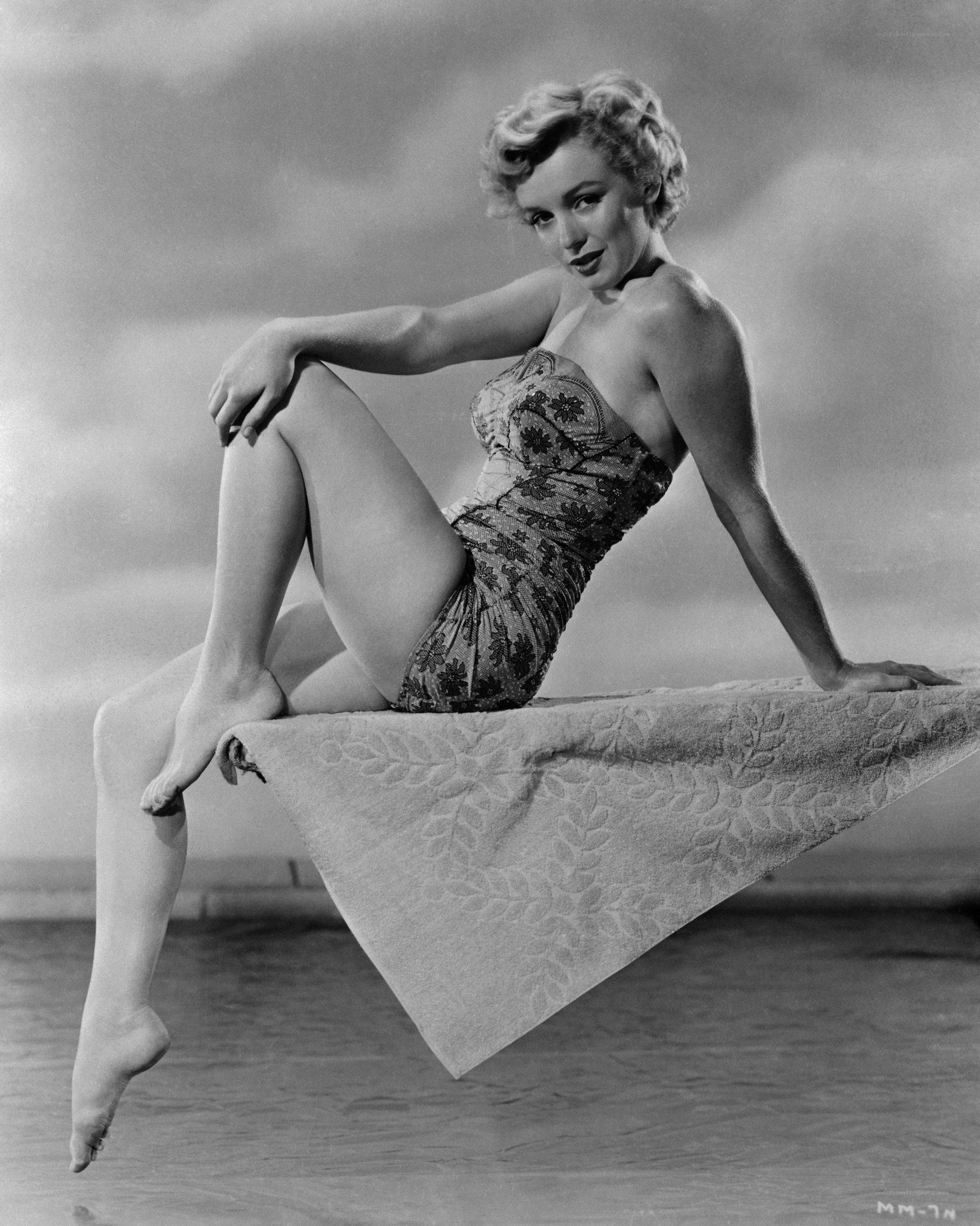 Marilyn Monroe in swimsuit