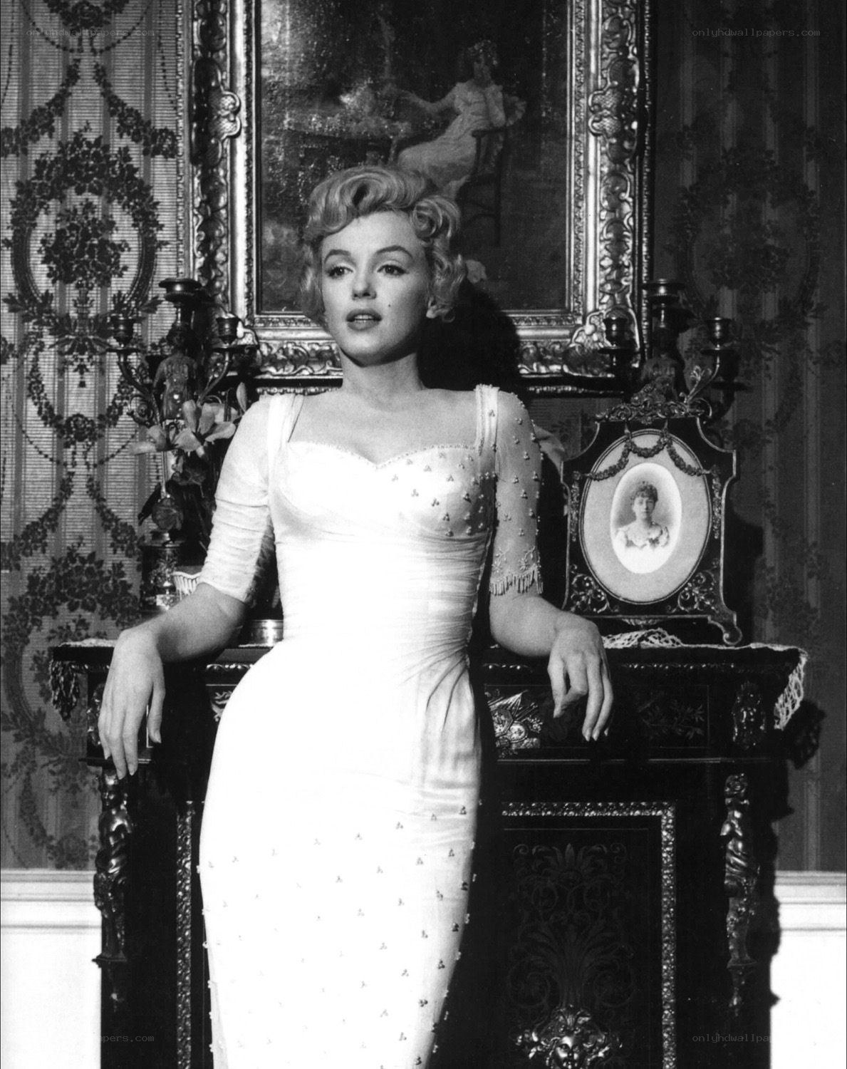 Marilyn Monroe in white gown