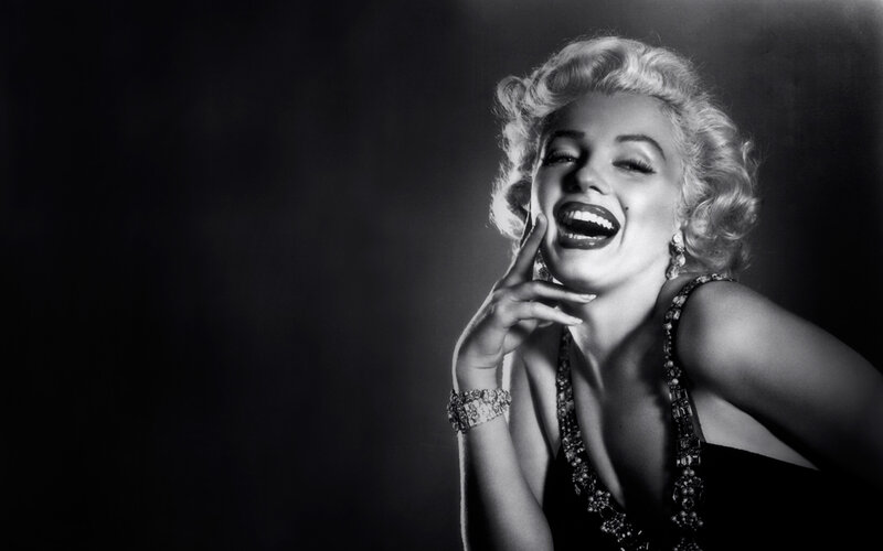 Marilyn Monroe laughing