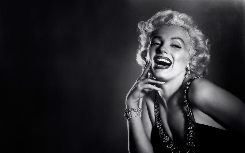 Marilyn Monroe laughing