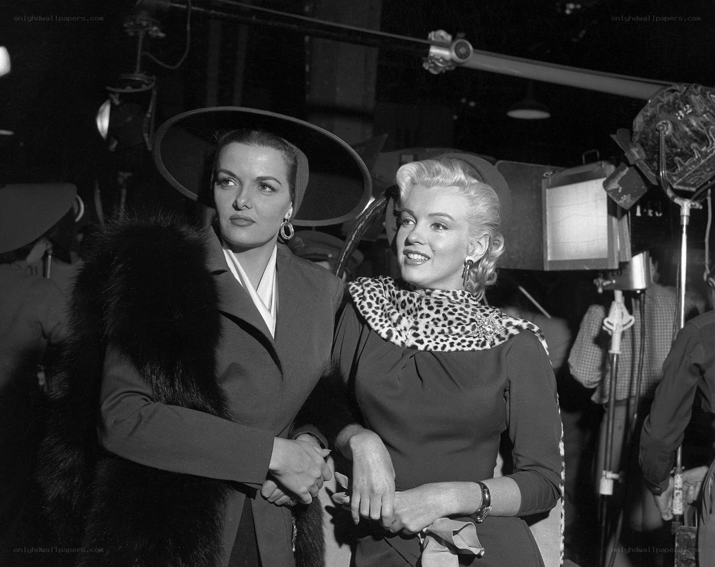 Marilyn Monroe on film set