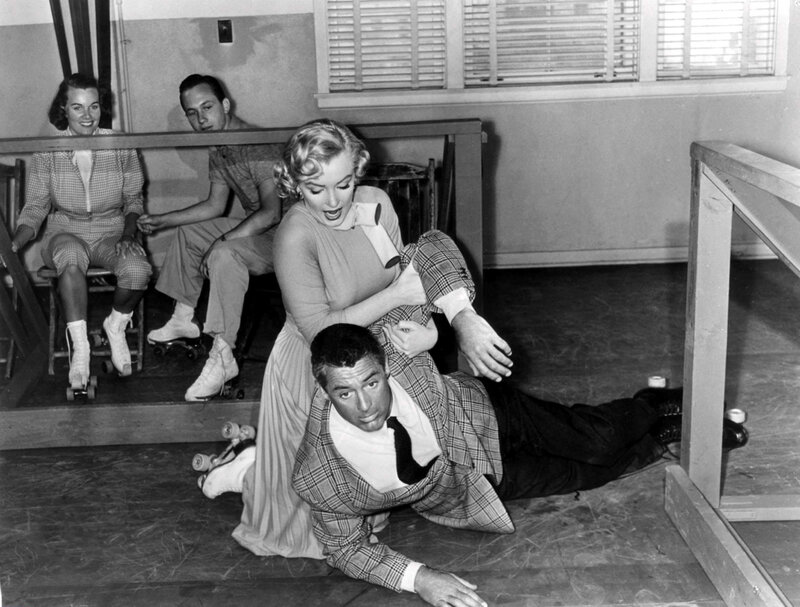 Marilyn Monroe on roller skates