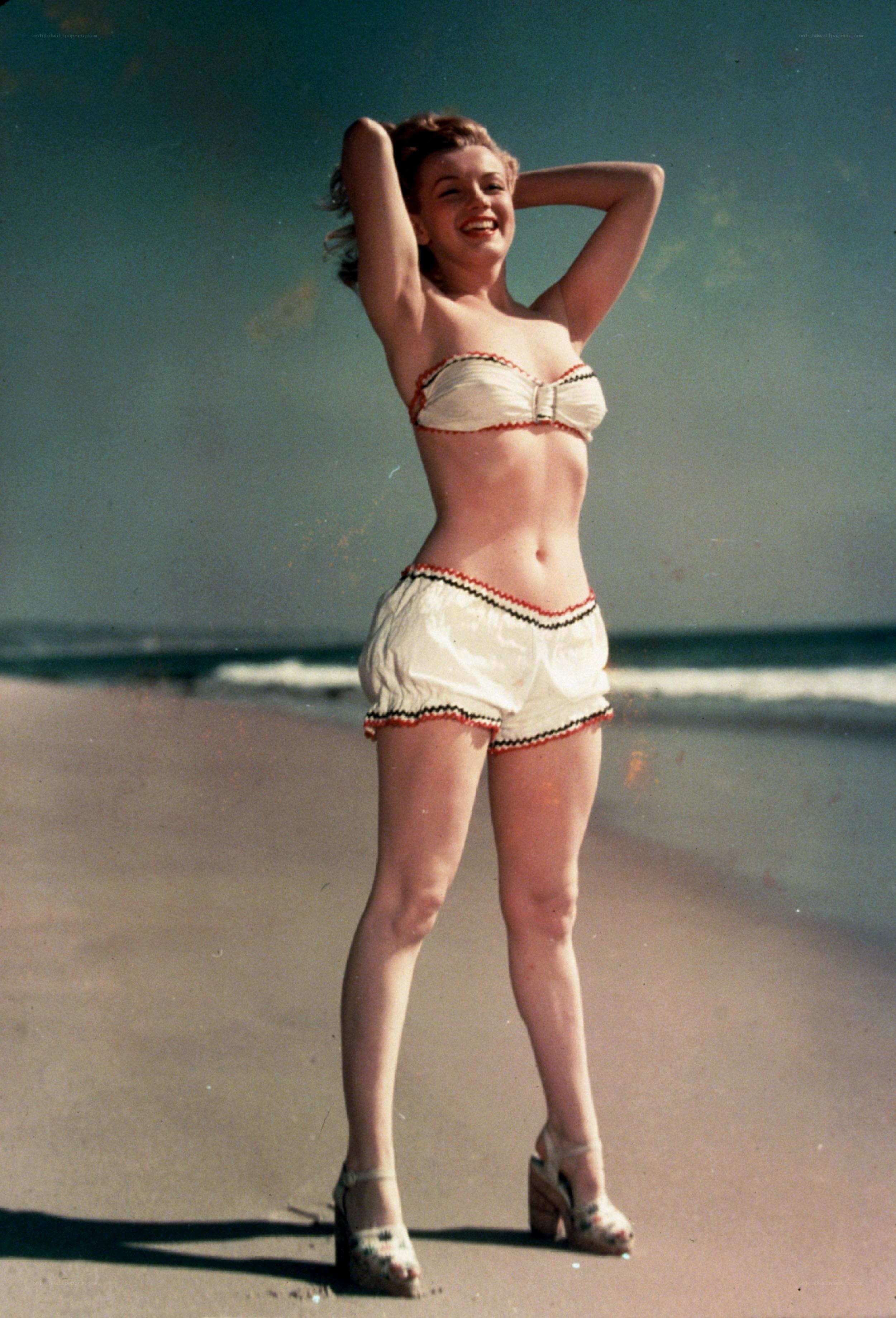 Marilyn Monroe on the beach