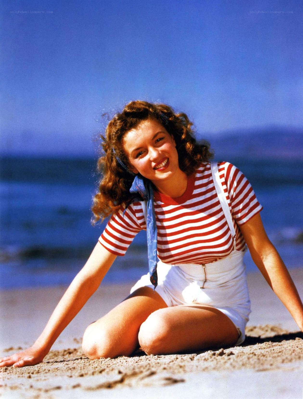 Marilyn Monroe on the beach