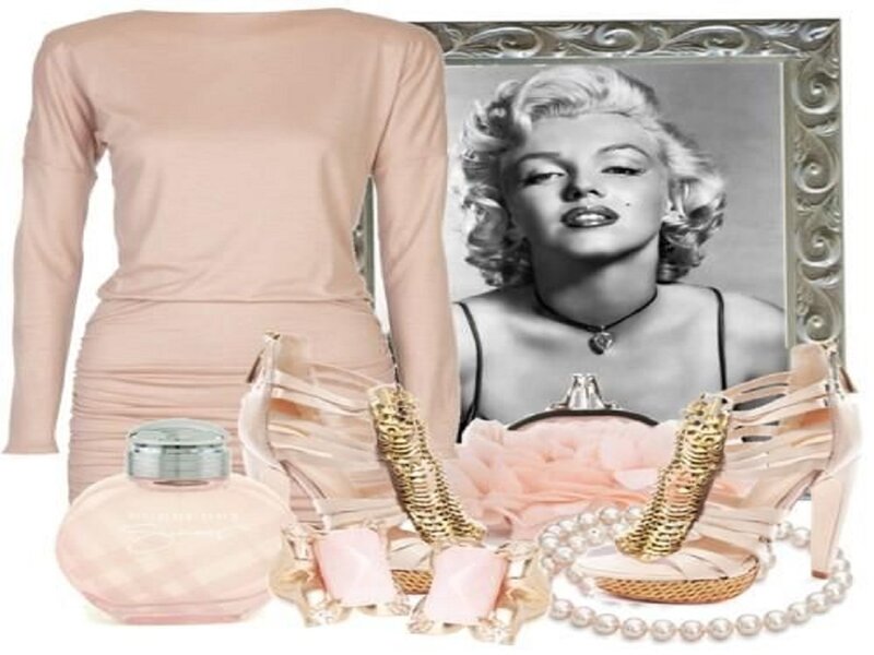 Marilyn Monroe Portrait — Pink, Fashionable
