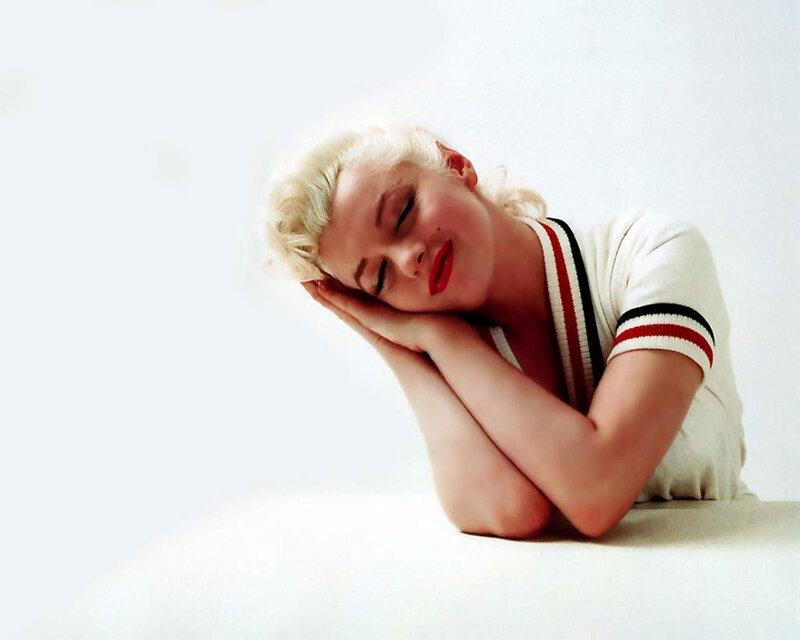 Marilyn Monroe resting