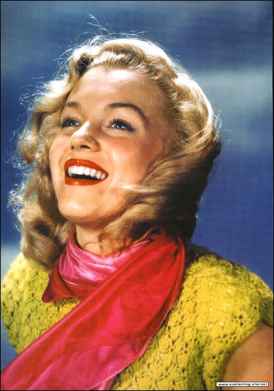 Marilyn Monroe smiling portrait