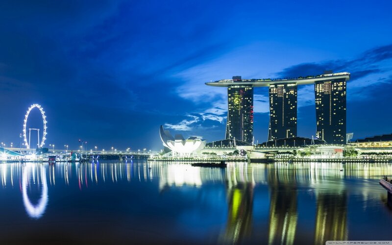 Marina Bay Sands at Night — Blue, Serene