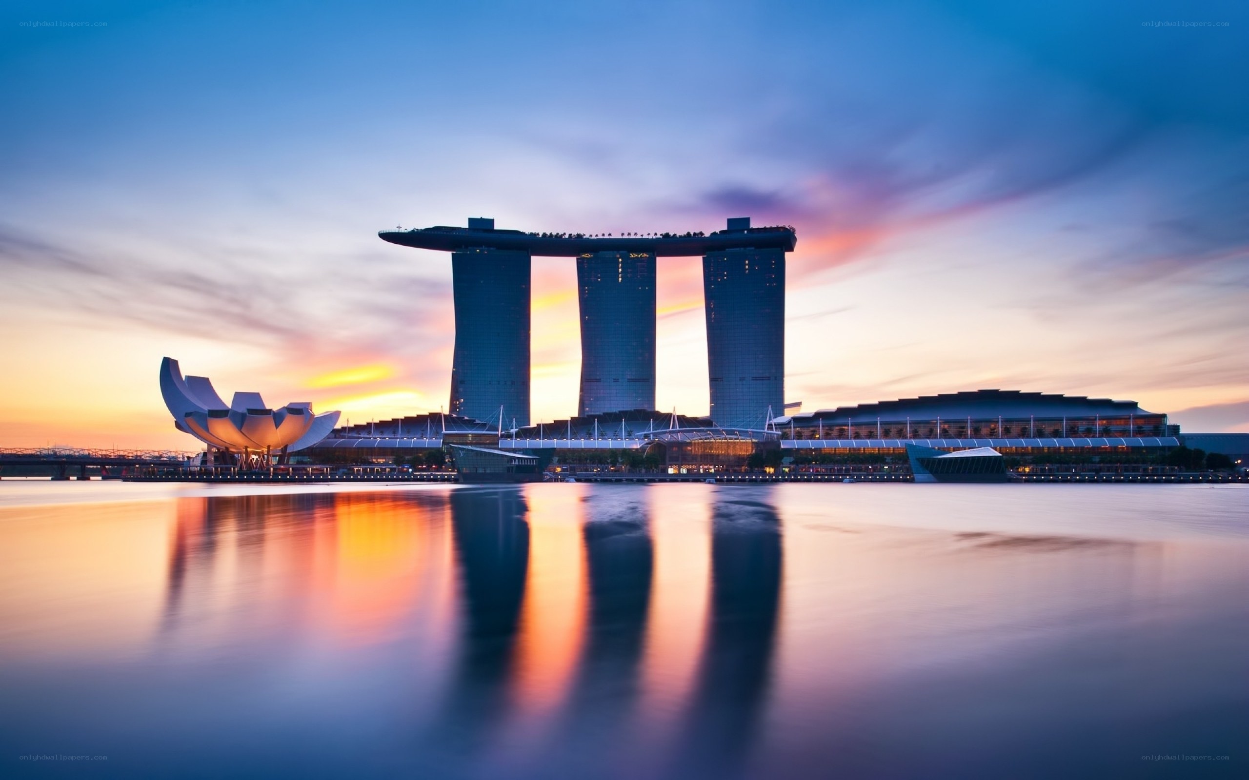 Marina Bay Sands at sunset