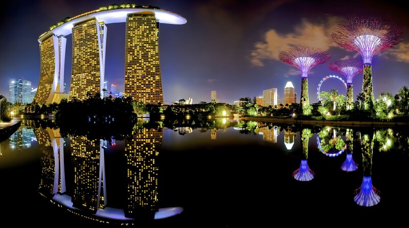 Marina Bay Sands Hotel — Black, Dramatic