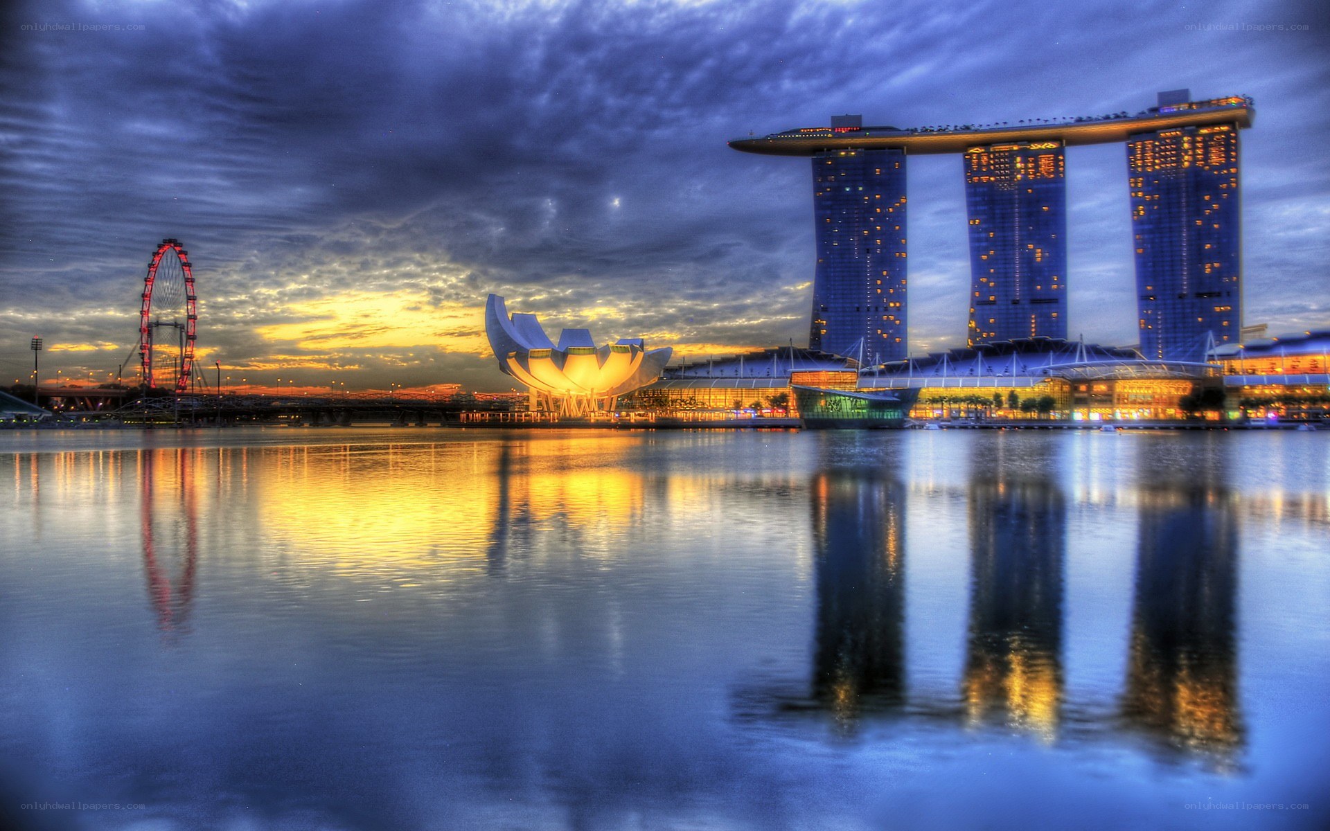 Marina Bay skyline at dusk