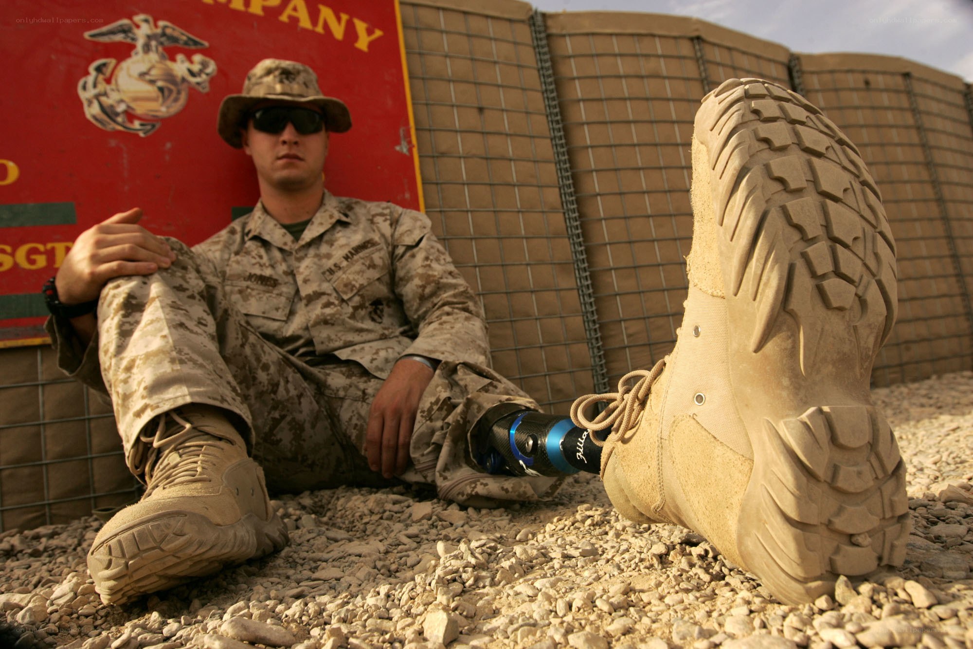 Marine with prosthetic leg
