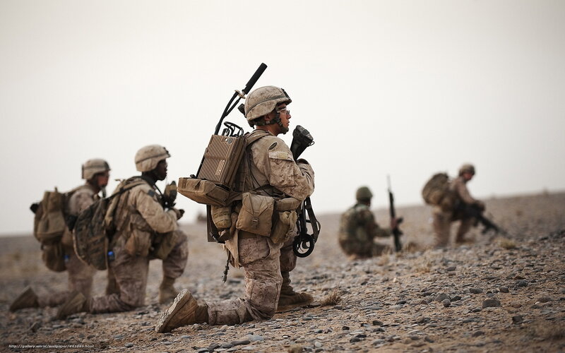 Marines in desert patrol