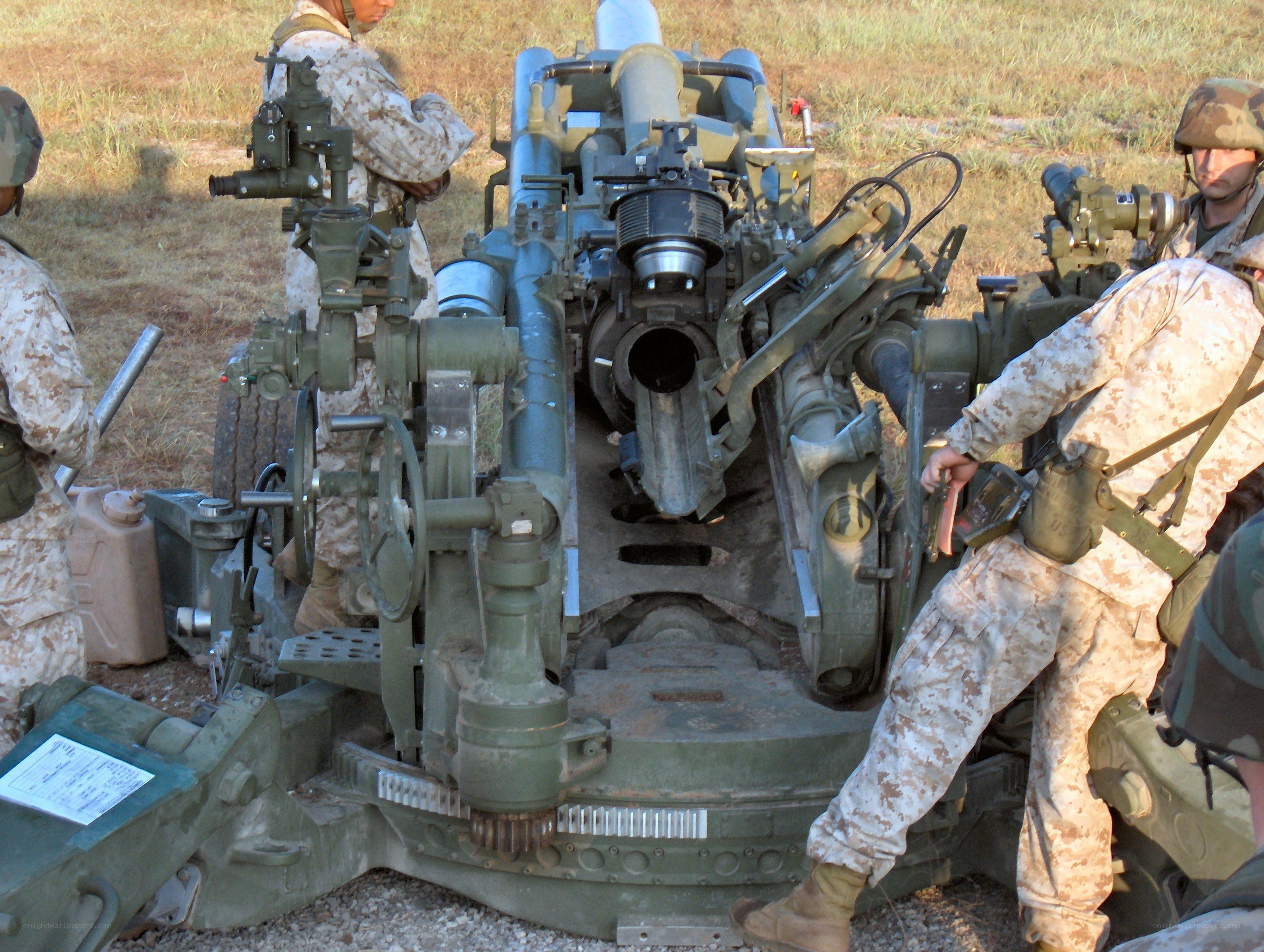 Marines with artillery piece