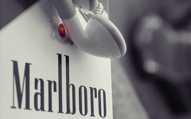 Marlboro cigarette pack