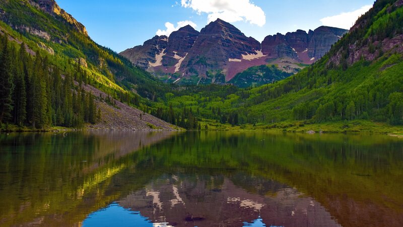 Maroon Bells Mountains — Green, Serene, Afternoon