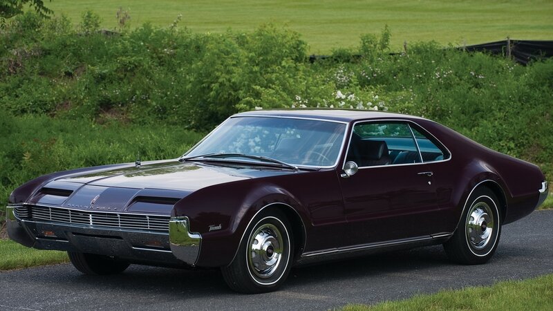 Maroon Classic Car — Calm, Afternoon, Photograph, Road