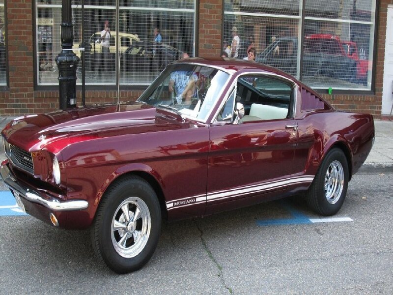 Maroon Classic Mustang