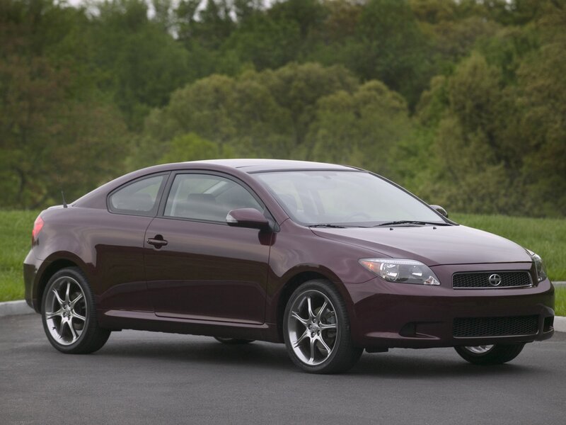 Maroon Coupe Car — Calm, Afternoon