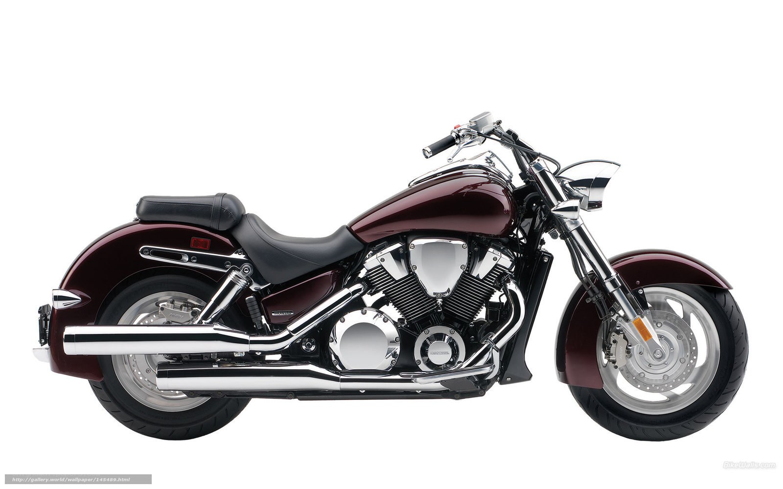 maroon cruiser motorcycle