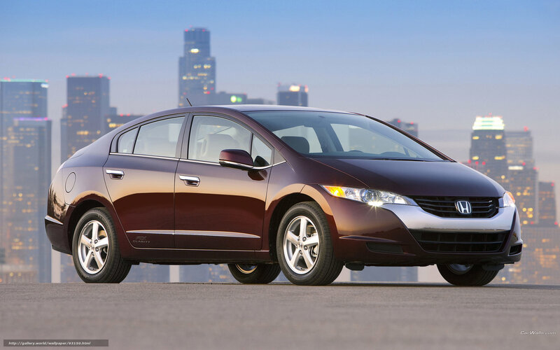 Maroon Honda Insight
