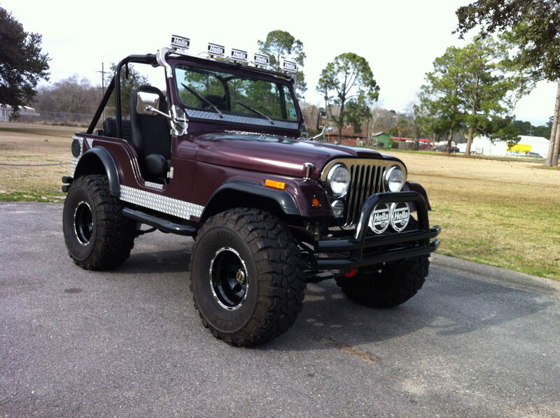 Maroon Jeep Wrangler