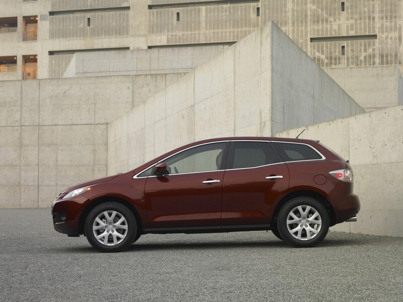 maroon mazda cx-7 parked