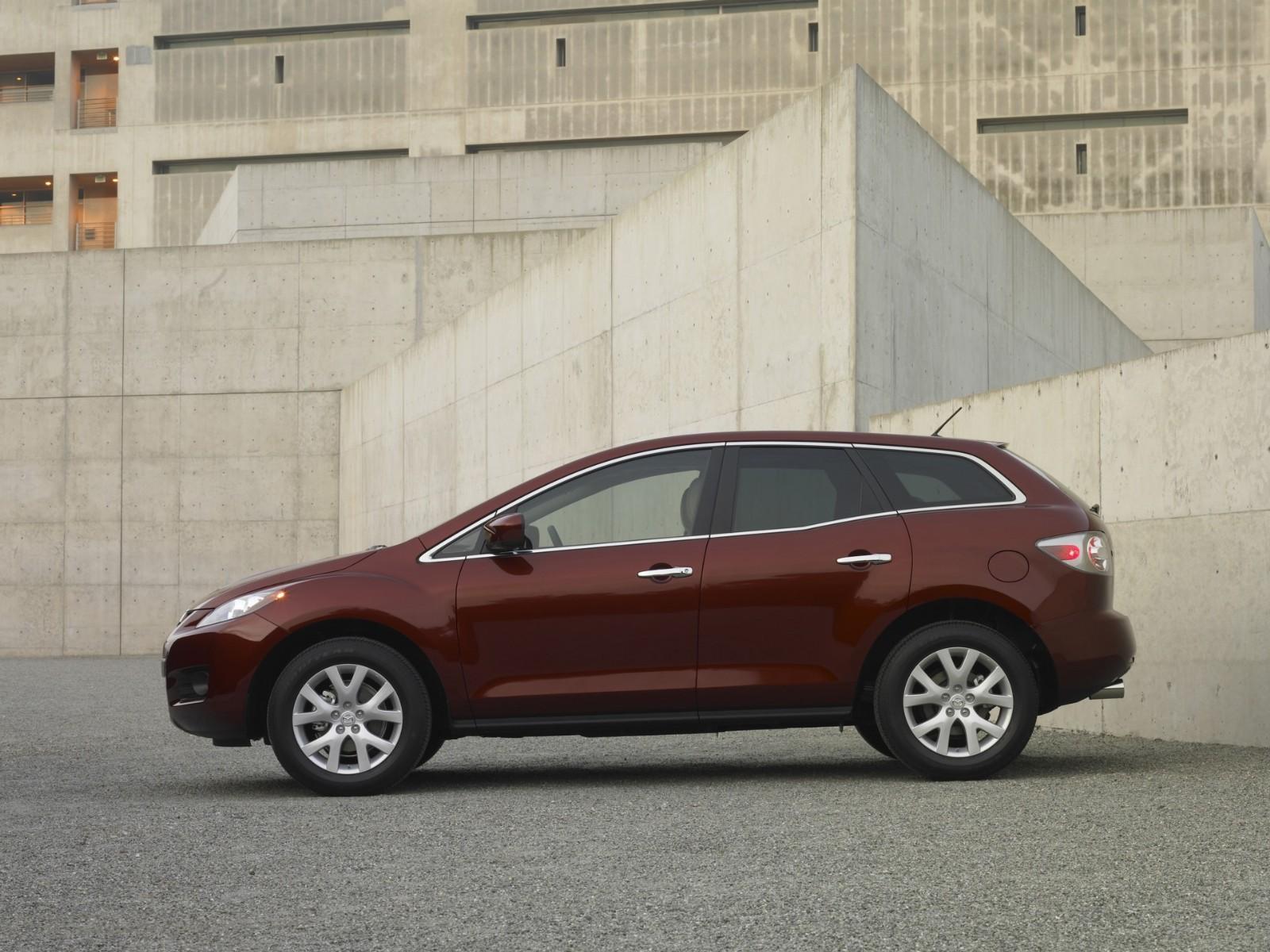 maroon mazda cx-7 parked
